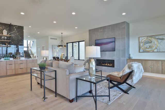 1164 Vistapointe Drive, Park Hills, KY 41011