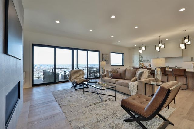 1164 Vistapointe Drive, Park Hills, KY 41011