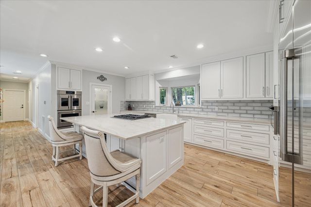 2835 W Wildwind Circle, Spring, TX 77380