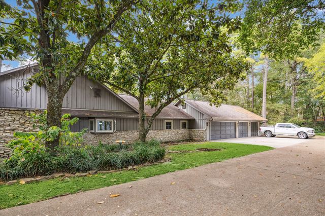 2835 W Wildwind Circle, Spring, TX 77380