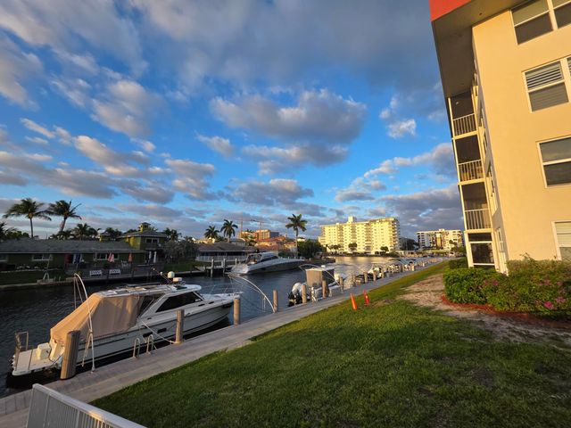 3100 NE 48th Court 113, Lighthouse Point, FL 33064