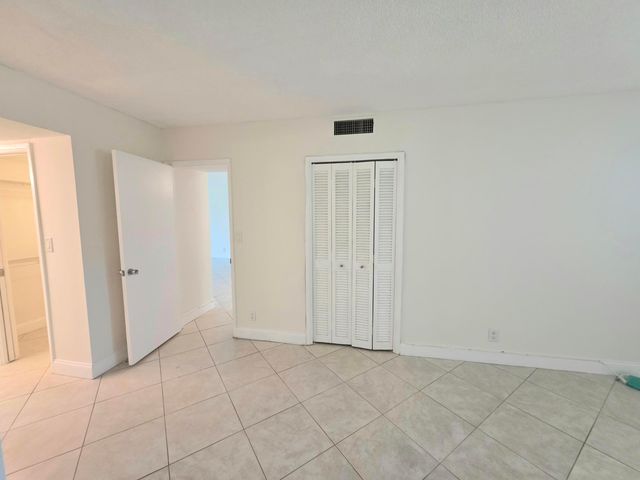 3100 NE 48th Court 113, Lighthouse Point, FL 33064