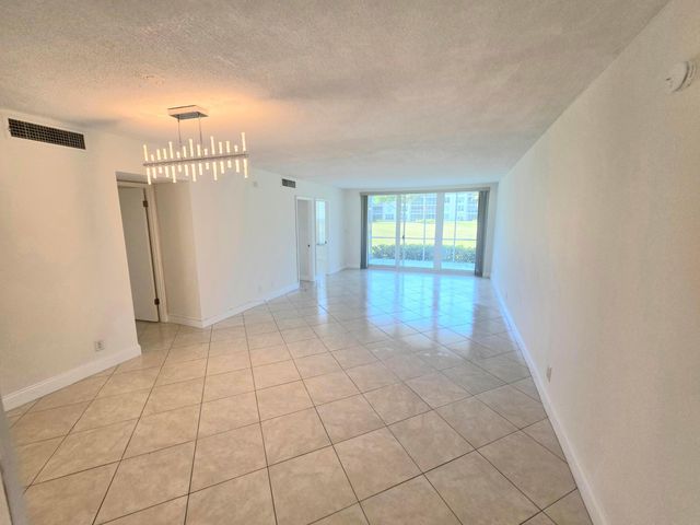 3100 NE 48th Court 113, Lighthouse Point, FL 33064