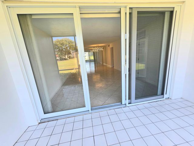 3100 NE 48th Court 113, Lighthouse Point, FL 33064