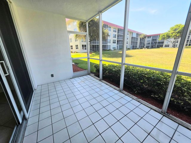 3100 NE 48th Court 113, Lighthouse Point, FL 33064