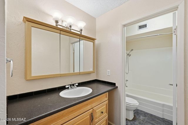 824 S Langley Ave Unit 101, Tucson, AZ 85710