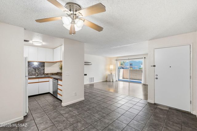 824 S Langley Ave Unit 101, Tucson, AZ 85710