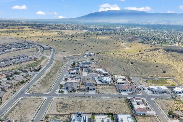 8015 Camino Alderete NW, Albuquerque, NM 87120