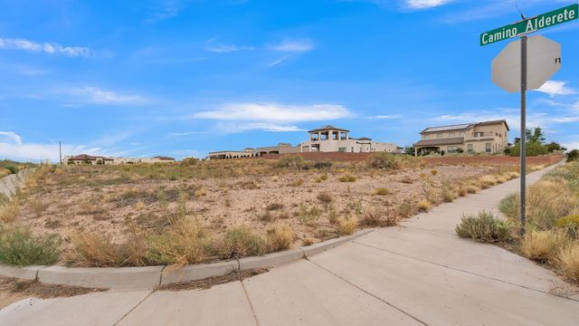 8015 Camino Alderete NW, Albuquerque, NM 87120