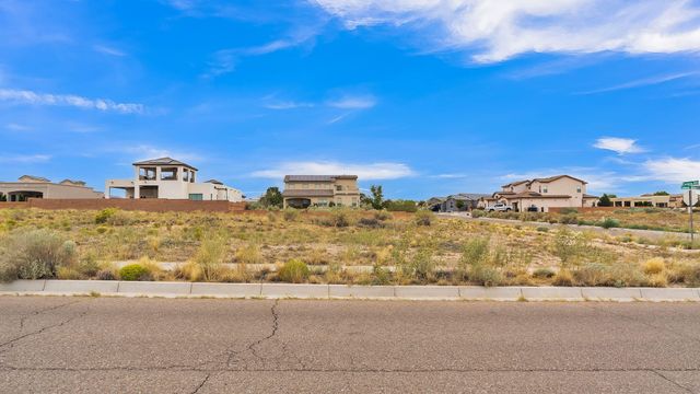 8015 Camino Alderete NW, Albuquerque, NM 87120