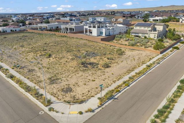 8015 Camino Alderete NW, Albuquerque, NM 87120