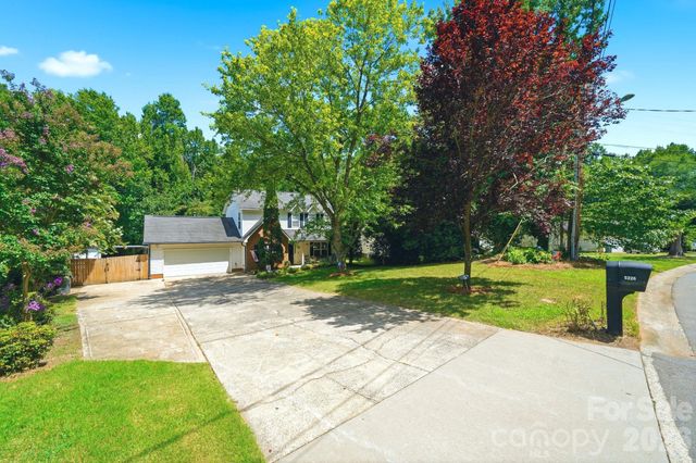 5226 Rockwood Road, Charlotte, NC 28216
