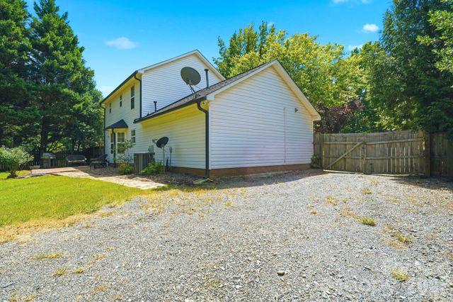 5226 Rockwood Road, Charlotte, NC 28216
