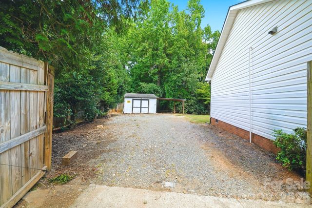 5226 Rockwood Road, Charlotte, NC 28216
