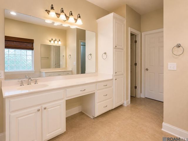 10234 Harrell Ln, Denham Springs, LA 70726