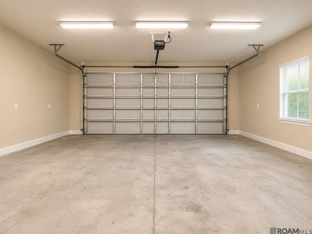 10234 Harrell Ln, Denham Springs, LA 70726