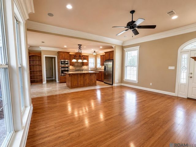 10234 Harrell Ln, Denham Springs, LA 70726