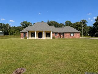 10234 Harrell Ln, Denham Springs, LA 70726
