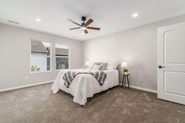 1004 Beehive Grove, Grove City, OH 43123
