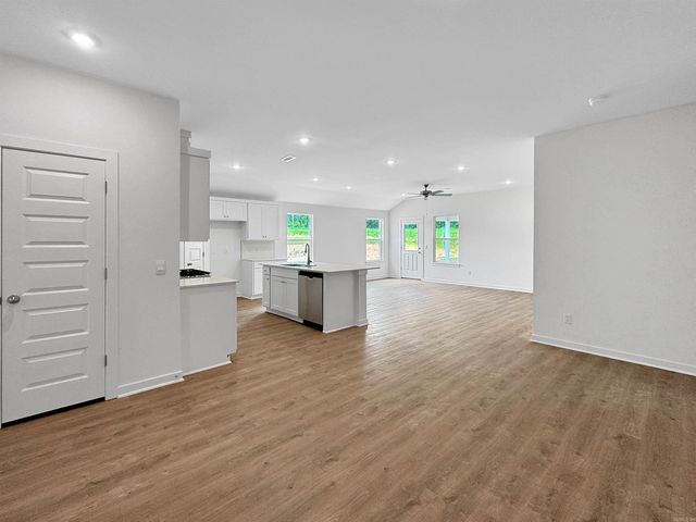 16 Plantation Drive, Mayflower, AR 72106