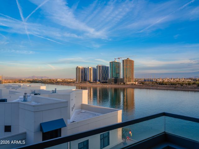 945 E PLAYA DEL NORTE Drive 5012, Tempe, AZ 85288