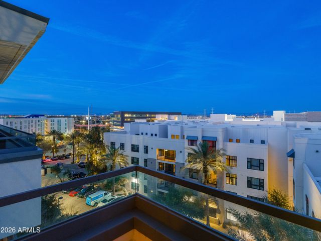 945 E PLAYA DEL NORTE Drive 5012, Tempe, AZ 85288