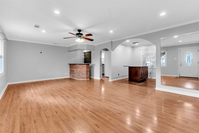 1903 CAPRI RD, Memphis, TN 38117