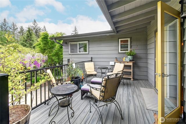2430 155th Place SE, Bellevue, WA 98007