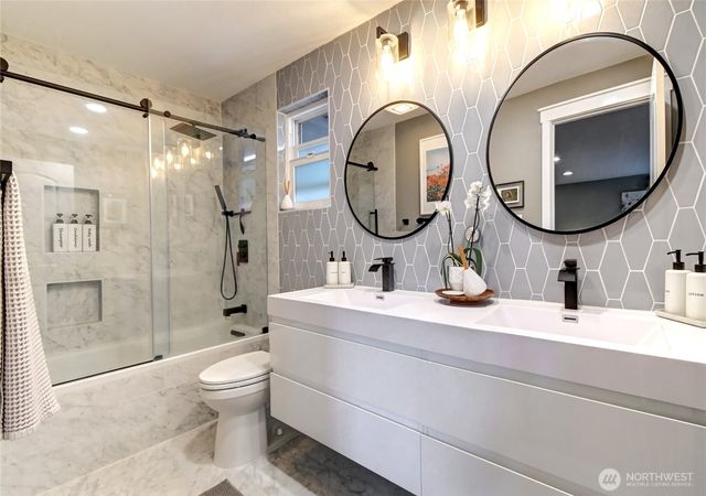 2430 155th Place SE, Bellevue, WA 98007