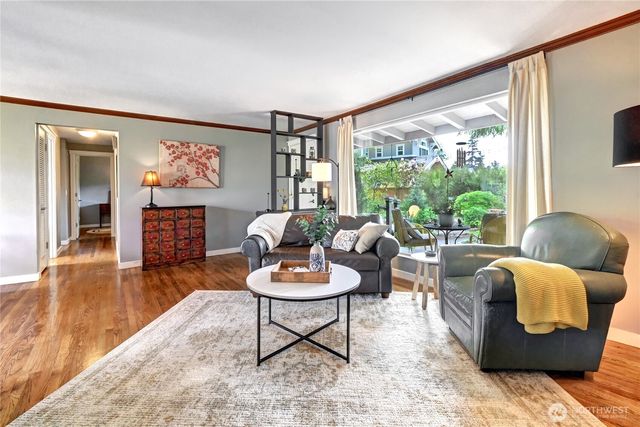 2430 155th Place SE, Bellevue, WA 98007