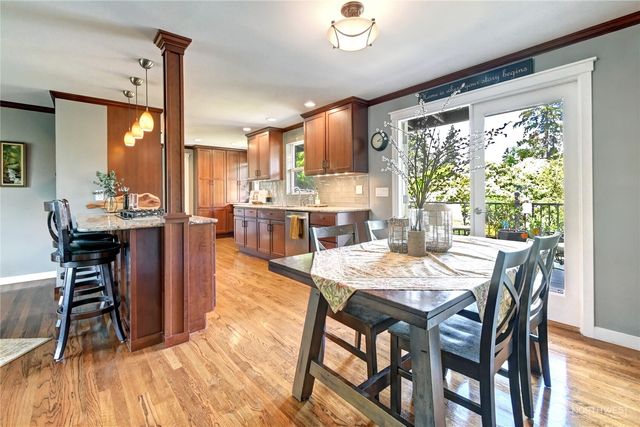 2430 155th Place SE, Bellevue, WA 98007
