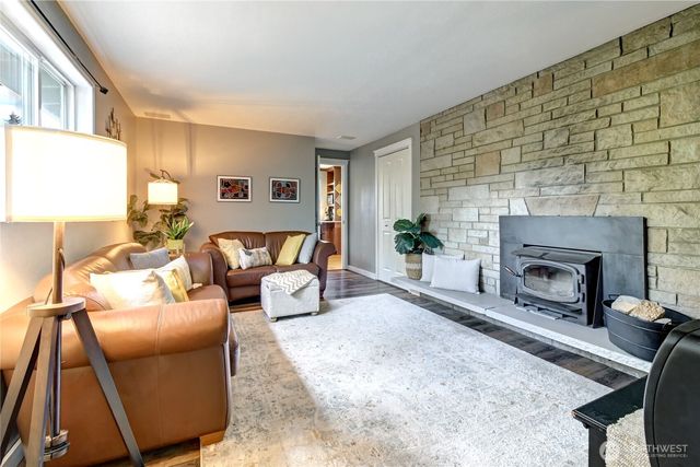 2430 155th Place SE, Bellevue, WA 98007