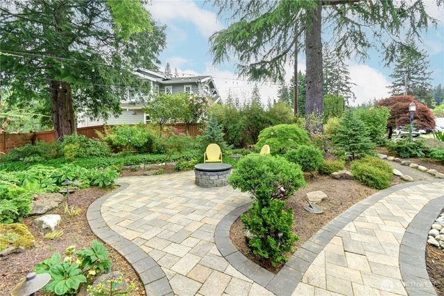 2430 155th Place SE, Bellevue, WA 98007