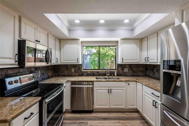 601 COLEBROOK COURT, Lutz, FL 33548