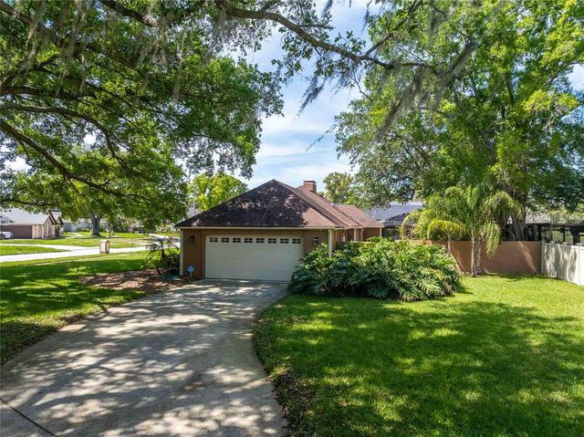 601 COLEBROOK COURT, Lutz, FL 33548