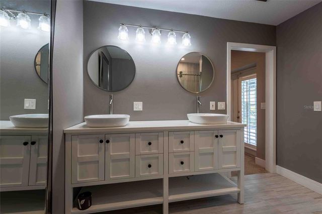 601 COLEBROOK COURT, Lutz, FL 33548