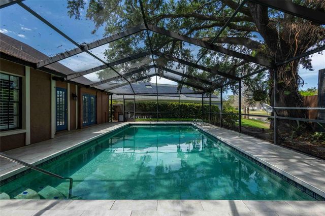 601 COLEBROOK COURT, Lutz, FL 33548