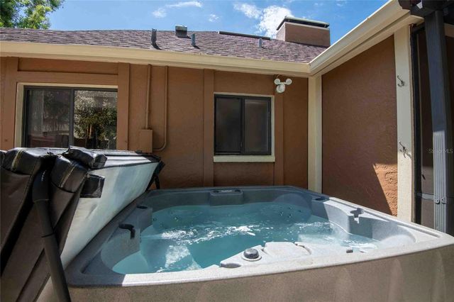 601 COLEBROOK COURT, Lutz, FL 33548