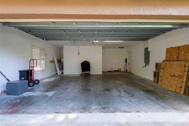 601 COLEBROOK COURT, Lutz, FL 33548