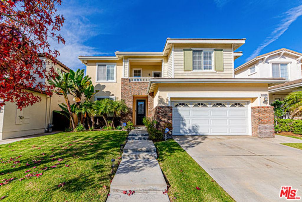 23208 Maple Avenue, Torrance, CA 90505