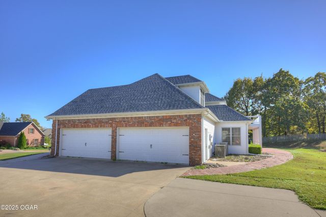 3110 Sunset Drive, Joplin, MO 64804