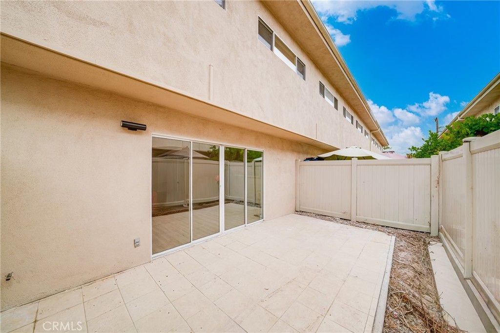 Image 12 of property listing at 6317 Morse, North Hollywood, CA 91606