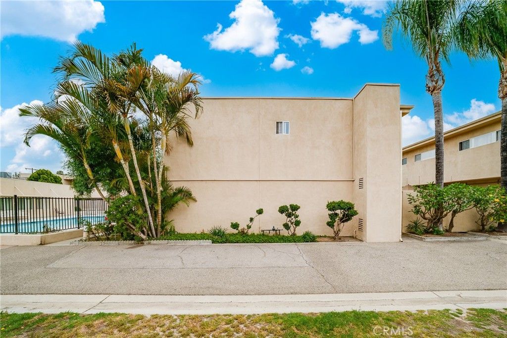 Image 7 of property listing at 6317 Morse, North Hollywood, CA 91606