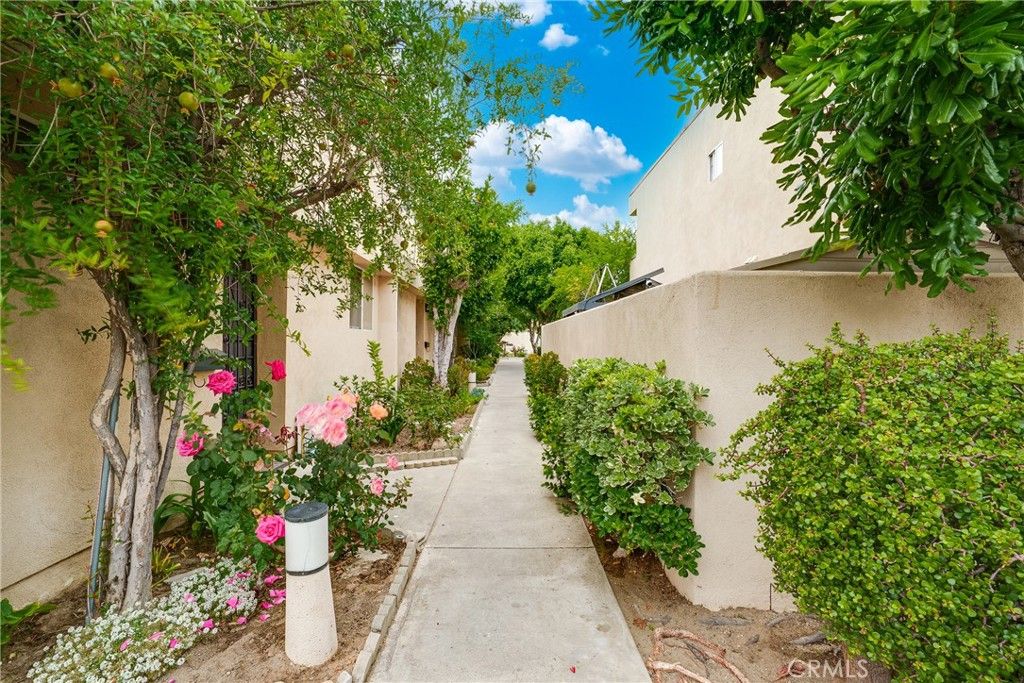 Image 9 of property listing at 6317 Morse, North Hollywood, CA 91606