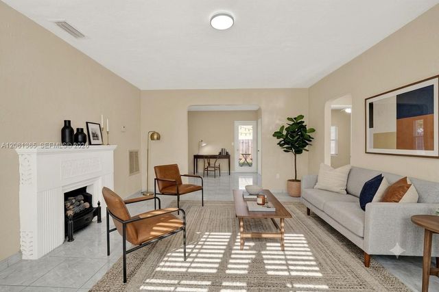1015 Cortez St, Coral Gables, FL 33134