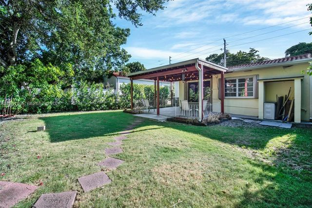 1015 Cortez St, Coral Gables, FL 33134