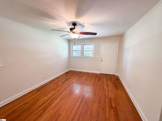 16 Gardenia Drive, Greenville, SC 29617