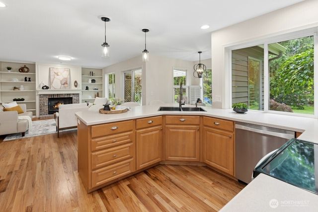 33045 NE 43rd Place, Carnation, WA 98014