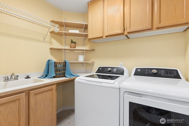 33045 NE 43rd Place, Carnation, WA 98014