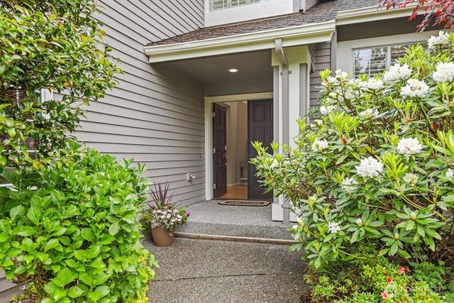 33045 NE 43rd Place, Carnation, WA 98014